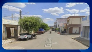 Imóvel 2492888 [''] - ['Rua Hamilton Silva, nº 794, esquina com a Av. Raimundo Alvares da Costa, Bairro Central'] ['Trem'] - ['Macapá']/['AP'] - 1