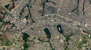 Imóvel 2880588 [''] - ['Rua Luiz De Camões, 130, Apto 301, Zona 01, Maringá/PR. Observação: Em se tratando de unidade autônoma de vaga de garagem, deve ser observado o art. 1331, §1º do Código Civil, cabendo ao interessado consultar as normas previstas na Convenção do Condomínio, não sendo aceitas reclamações após o leilão e nos termos do artigo 1339, parágrafo 2º do CPC “...É permitido ao condômino alienar parte acessória de sua unidade imobiliária a outro condômino, só podendo fazê-lo a tercei