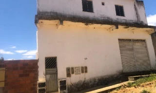Imóvel 1548689 ['8444421046717'] - ['RUA RUA JONAS DE SOUZA LEAL,N. 25 APTO. 3 PAVIMENTO SUPERIOR, JARDIM MACARANI - CEP: 45000-000, MACARANI - BAHIA'] [''] - ['Macarani']/['BA'] - 1
