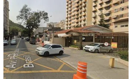 Apartamento em Niterói, Fonseca, Rua Professor João Brasil, n 150, RJ. Área: 97m2 Apartamento em Niterói, Fonseca, Rua Professor João Brasil, n 150, RJ. Área: 97m2