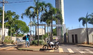 Imóvel 2714990 ['8787716306046'] - ['AVENIDA GOVERNADOR ORESTES QUERCIA,N. 1201 APTO. 403 BL 10, ALTOS DO JARAGUA - CEP: 14804-700, ARARAQUARA - SAO PAULO'] [''] - ['Araraquara']/['SP'] - 1