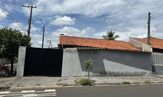 Imóvel 2950090 ['8444434823199'] - ['RUA ANTONIO BATISTA DA SILVEIRA,N. 765 LT D QD 09A, CENTRO - CEP: 15530-000, COSMORAMA - SAO PAULO'] [''] - ['Cosmorama']/['SP'] - 1