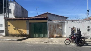Imóvel 3065090 ['8555502021600'] - ['RUA GRAMADO,N. 15 CS 01 QD 35 LT 18 ANTIGA RUA 23, SAO PEDRO - CEP: 32809-340, ESMERALDAS - MINAS GERAIS'] ['São Pedro'] - ['Esmeraldas']/['MG'] - 1