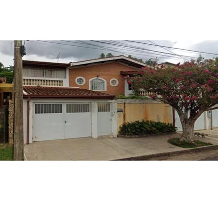 Casa em Espírito Santo do Pinhal, Jardim Universitario II, R. Dr. Agenor Mondadori, 335 - Jardim Universitario II, SP. Área: 270.82m2