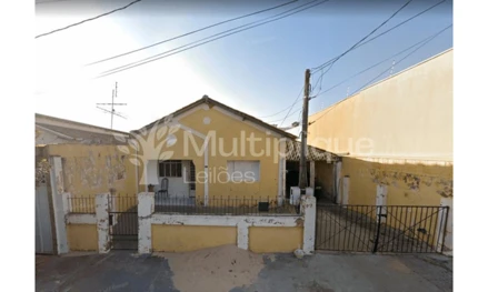 Casa em São Carlos, Vila Boa Vista, Rua João Cristofaro dos Réis, 32 - Vila Boa Vista, São Carlos - SP, 13574-005, SP. Área: 200m2