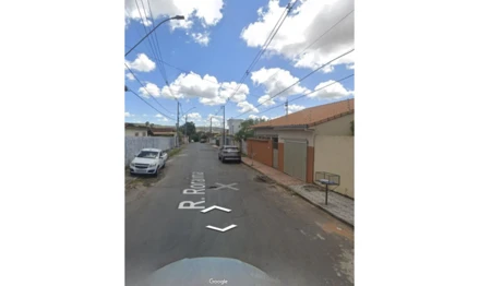 Casa em Sete Lagoas, Nossa Sra. Das Graças, Rua Vista Alegre, 308, MG. Área: 360m2
