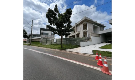 Casa em Itatiba, RESERVA SANTA ROSA, AVENIDA LUIS LATORRE, S/N, LOTE 20, DA QUADRA 17, DO LOTEAMENTO RESIDENCIAL RESERVA SANTA ROSA, SP. Área: 608.98m2