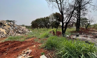Imóvel 3042693 [''] - ['Chácara de terras sob nº18 (dezoito), da Quadra nº 02 (dois), com a área de 1.075,00 metros quadrados, situada na planta do loteamento denominado CHACARAS AEROPORTO - NUCLEO "B, deste Município e Comarca, com as seguintes divisas, metragens e confrontações: "DIVIDE-SE: Ao NORTE, com a Rua Mato Grosso na distância de 20,00 metros; À LESTE, com a chácara nº19 na distância de 53,75 metros; Ao SUL, com a chácara nº29 na distância de 20,0 metros; E finalmente a OESTE, com a ch