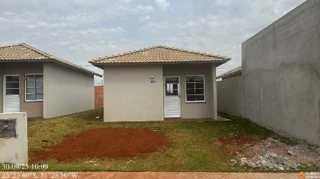 Imóvel 2603295 ['8787718996210'] - ['RUA ANDORINHA RIBEIRINHA,N. 0462 LT 19 QD 04, LOTEAMENTO VIVER BEM ARAPONGAS 2 - CEP: 86000-000, ARAPONGAS - PARANA'] [''] - ['Arapongas']/['PR'] - 1