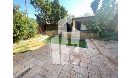 Casa em Ribeirão Preto, Jardim America, Rua Lydio de Oliveira Vallada, 871, SP. Área: 494.97m2
