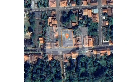 Casa em São Carlos, Santa Eudóxia, Rua Cristóvão Martinelli, 38, SP. Área: 154m2