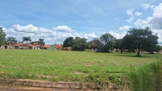Imóvel 2868096 [''] - ['Rua 18, S/N, Quadra 20-ME, Lote 08, Vila Residencial de Planura, Planura/MG - 38220-000'] [''] - ['Planura']/['MG'] - 1