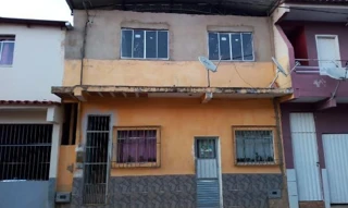 Imóvel 1553297 ['8444406418579'] - ['RUA PADRE HENRIQUE HUBEN,N. 126, CELINA - CEP: 29345-000, ALEGRE - ESPIRITO SANTO'] [''] - ['Alegre']/['ES'] - 1