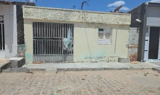 Imóvel 2673497 ['8444415167621'] - ["RUA ANTONIO DE SOUZA BALBINO,N. 198, CENTRO - CEP: 57470-000, OLHO D'AGUA DO CASADO - ALAGOAS"] [''] - ["Olho D'Água Do Casado"]/['AL'] - 1