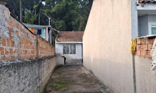 Imóvel 2394298 ['8555505755842'] - ['AVENIDA ESTADOS UNIDOS,N. 436 CS 01, NACOES - CEP: 83823-114, FAZENDA RIO GRANDE - PARANA'] ['Nações'] - ['Fazenda Rio Grande']/['PR'] - 1