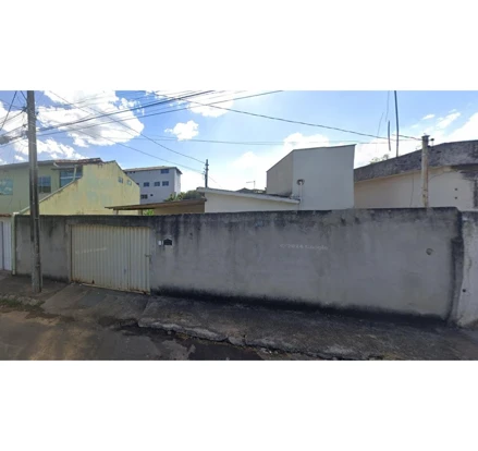 Casa em Sete Lagoas, Emília, Rua Doutor Celso Machado, Nº401, MG. Área: 49m2