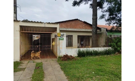 Casa em Curitiba, Jardim Botanico, Rua Professor Luiz Carlos Pereira da Silva, no 79, PR. Área: 147m2