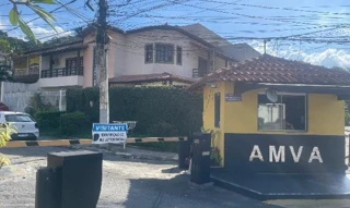 Imóvel 2953299 ['1444405135079'] - ['RUA ARCOZELO,N. 843 APTO. 101, VILA VALQUEIRE - CEP: 21321-480, RIO DE JANEIRO - RIO DE JANEIRO'] ['Vila Valqueire'] - ['Rio De Janeiro']/['RJ'] - 1