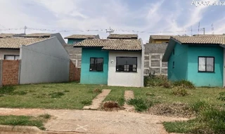 Imóvel 2603299 ['8787708004435'] - ['RUA DEPUTADO ANTONIO DOS SANTOS MACIEL FILHO,N. 806 LT 11 QD NR02, CONJUNTO HABITACIONAL SOLO SAGRADO - CEP: 86806-750, APUCARANA - PARANA'] ['Parque da Raposa'] - ['Apucarana']/['PR'] - 1